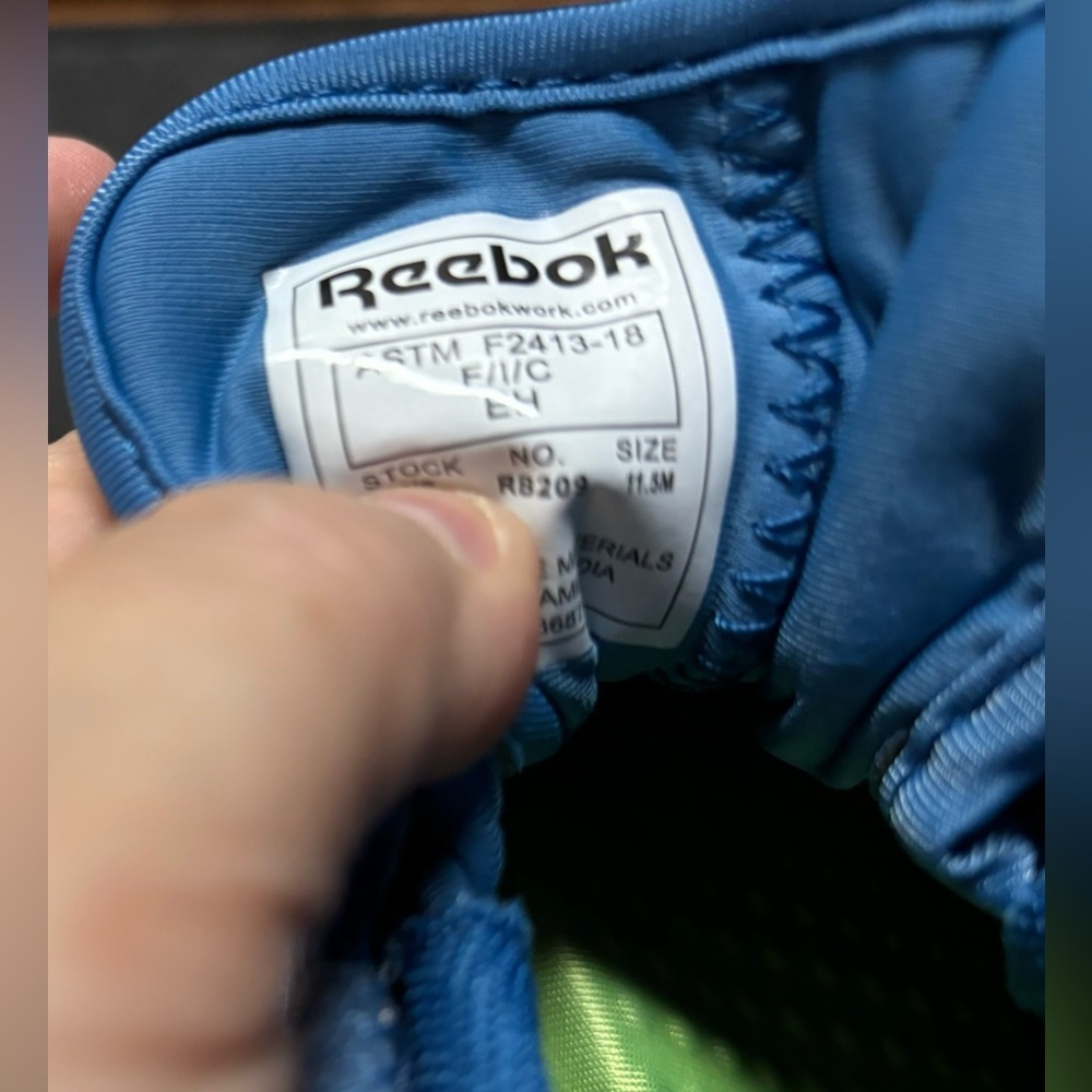NWT Reebok Work Shoes - Picture 8 of 9